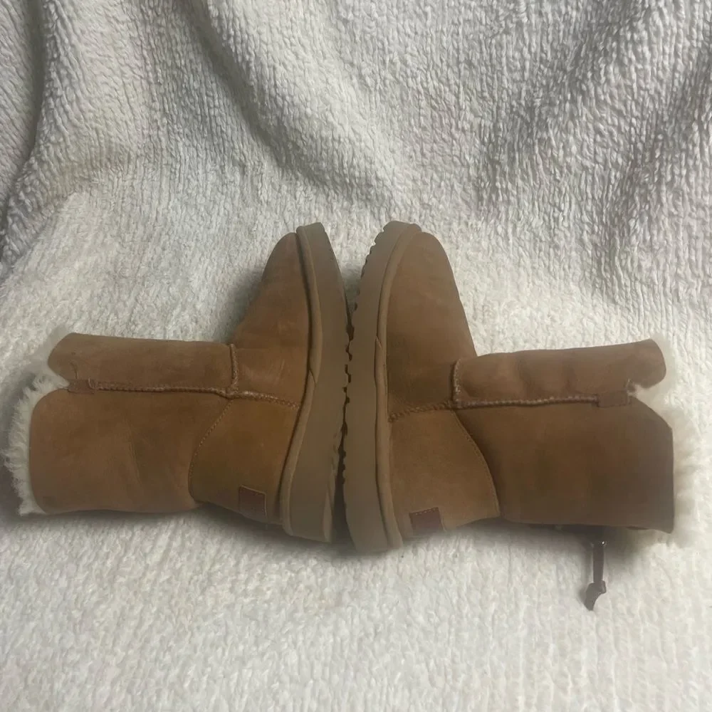 UGG Maia Chestnut suede sheepskin cuff short Boots  SZ7